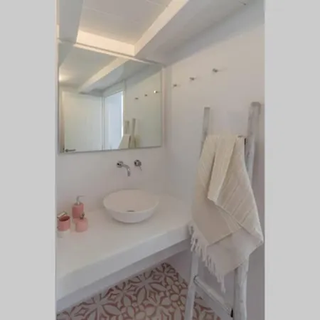 Stella's House Feriehus Kímolos